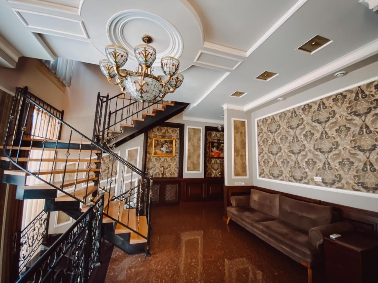 Royal Renaissance Hotel يريفان المظهر الخارجي الصورة