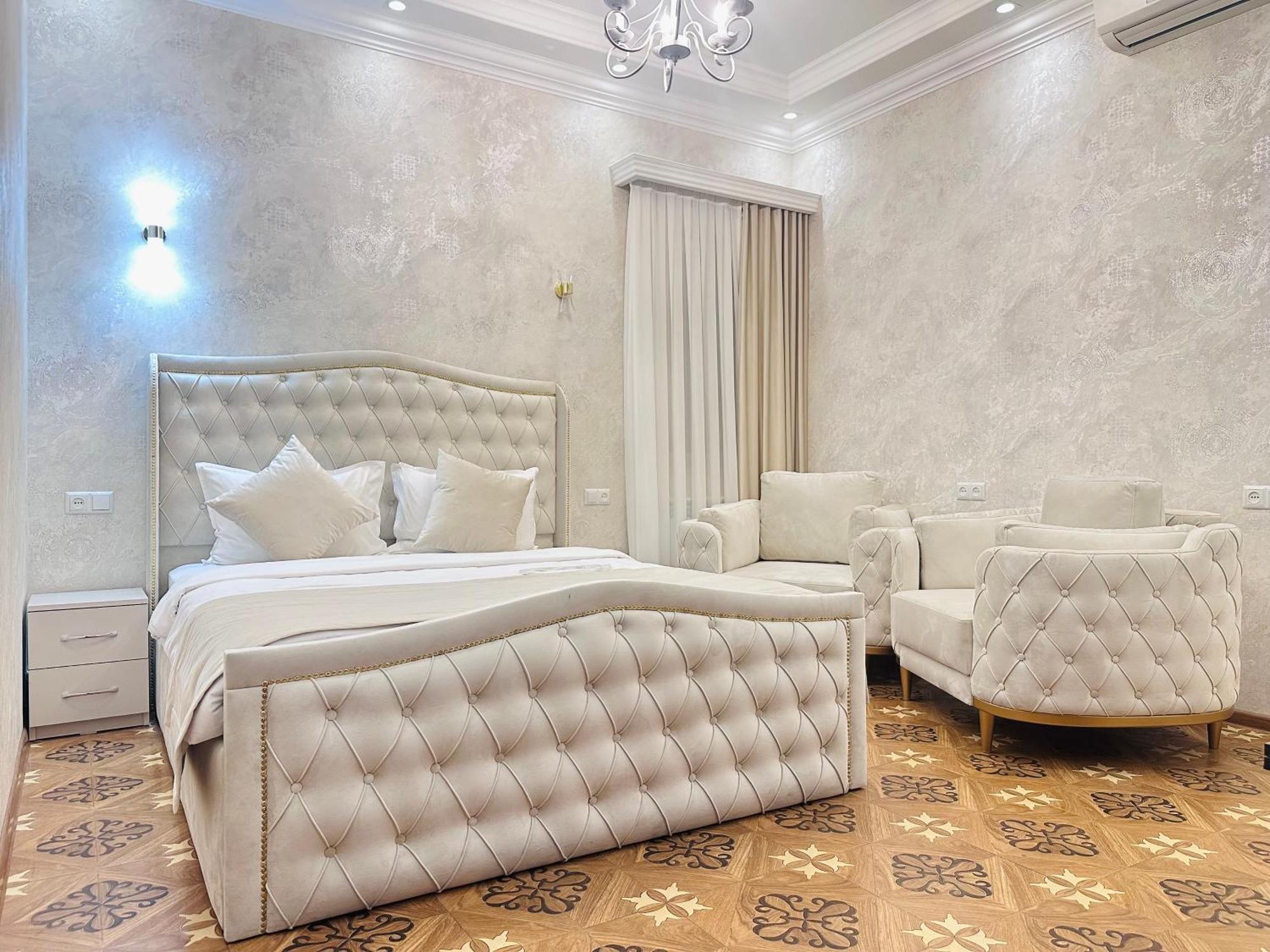 Royal Renaissance Hotel يريفان المظهر الخارجي الصورة